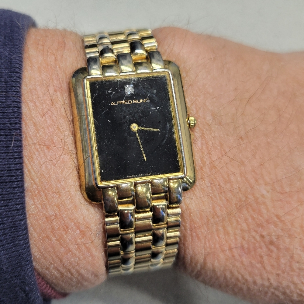 Vintage 1990s Alfred Sung men's dress watch
